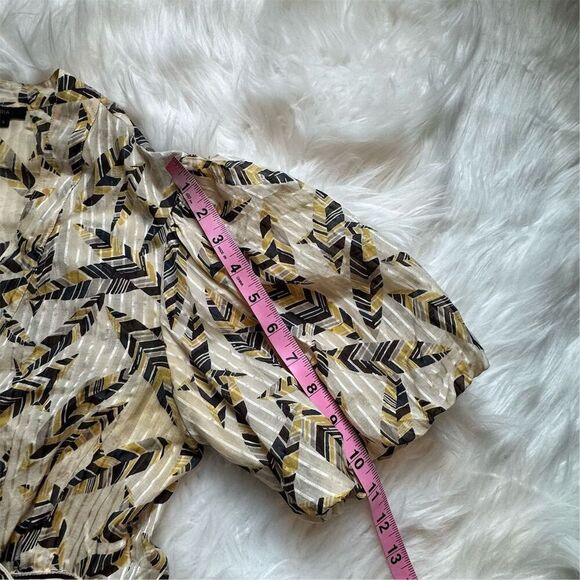 BCBGMaxazria Women's S Sheer Feather Print Wrap Blouse Balloon Sleeve Peplum Top - Picture 10 of 13